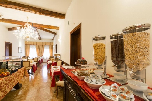 Palazzo Guardi image 29